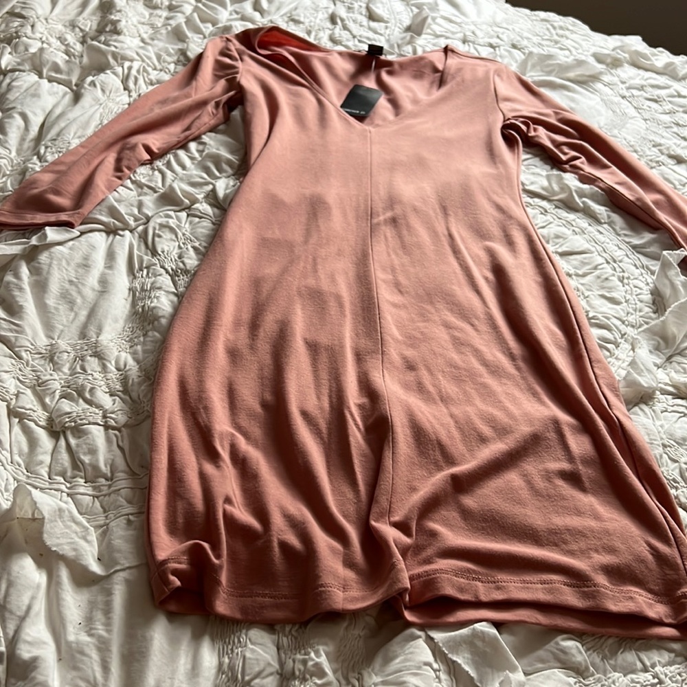 Peach mini long sleeve v-neck dress